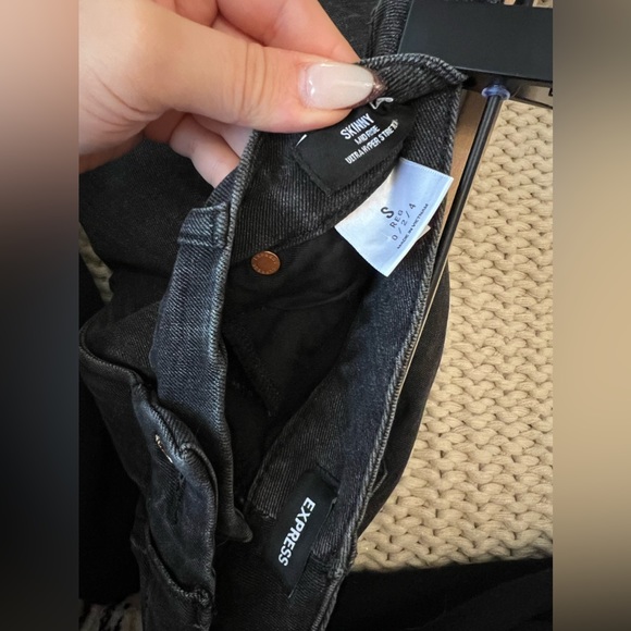 ❌SOLD Express Mid Rise Skinny Ultra Hyper Stretch FlexX Black Jeans - Picture 7 of 7